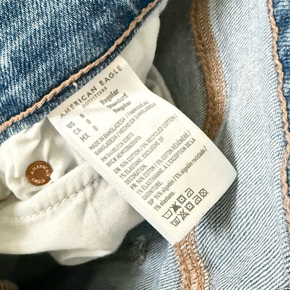 American Eagle Curvy Ripped Straight Jeans - Picture 6 of 7